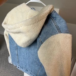 Levi’s Sherpa jean jacket